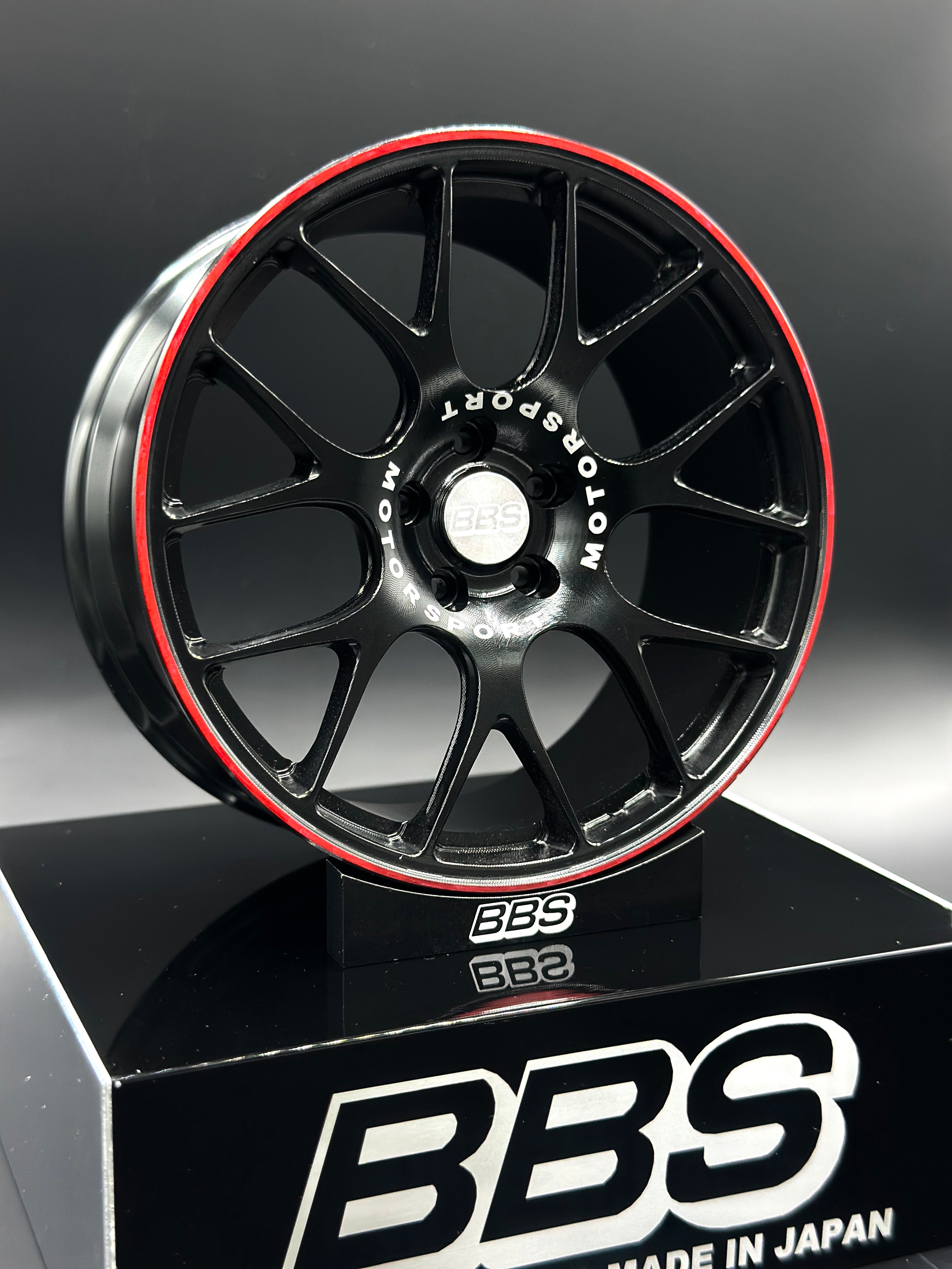 MT- BBS Super Sport Black&Red