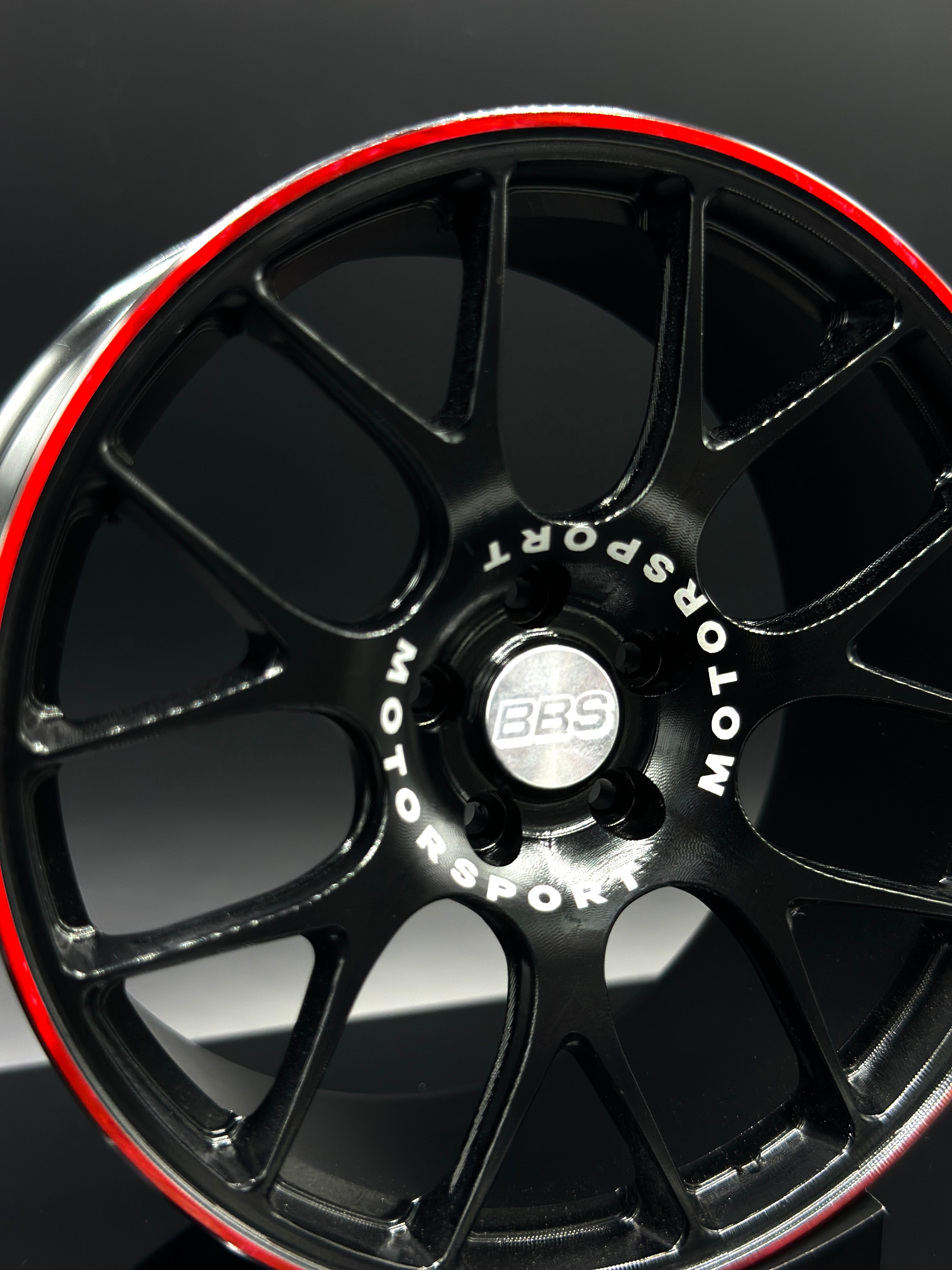 MT- BBS Super Sport Black&Red