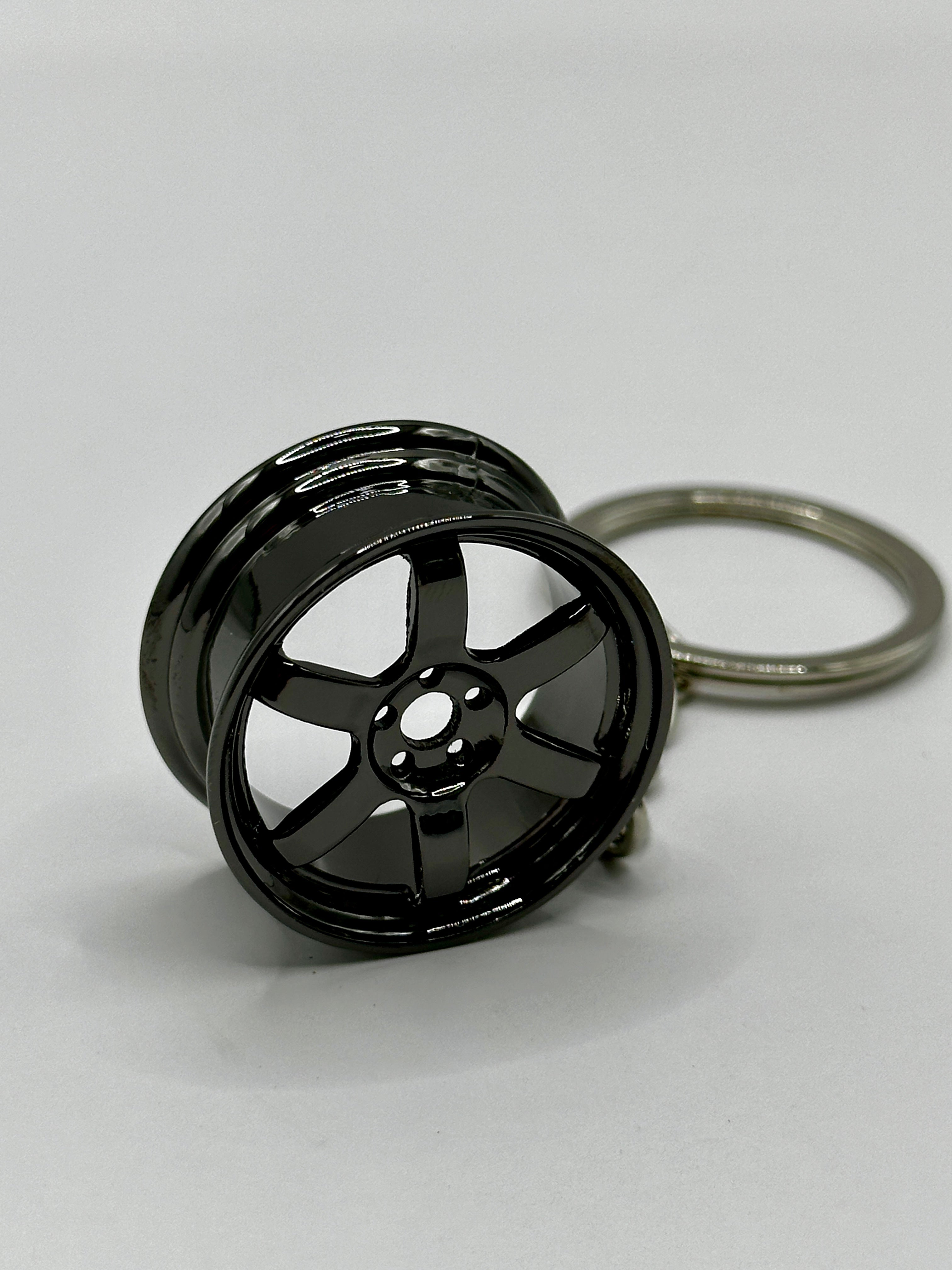 Wheel Key Ring Glossy Matt